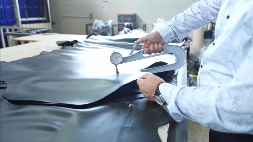 کارخانه کفش فرزین تبریز