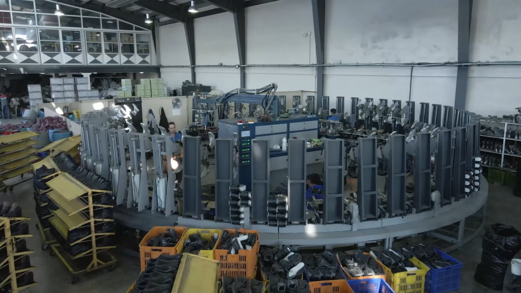 کارخانه کفش فرزین تبریز